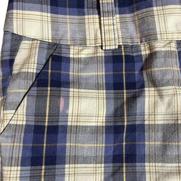 Charlotte Russe Plaid Bermuda Shorts - Picture 4 of 4